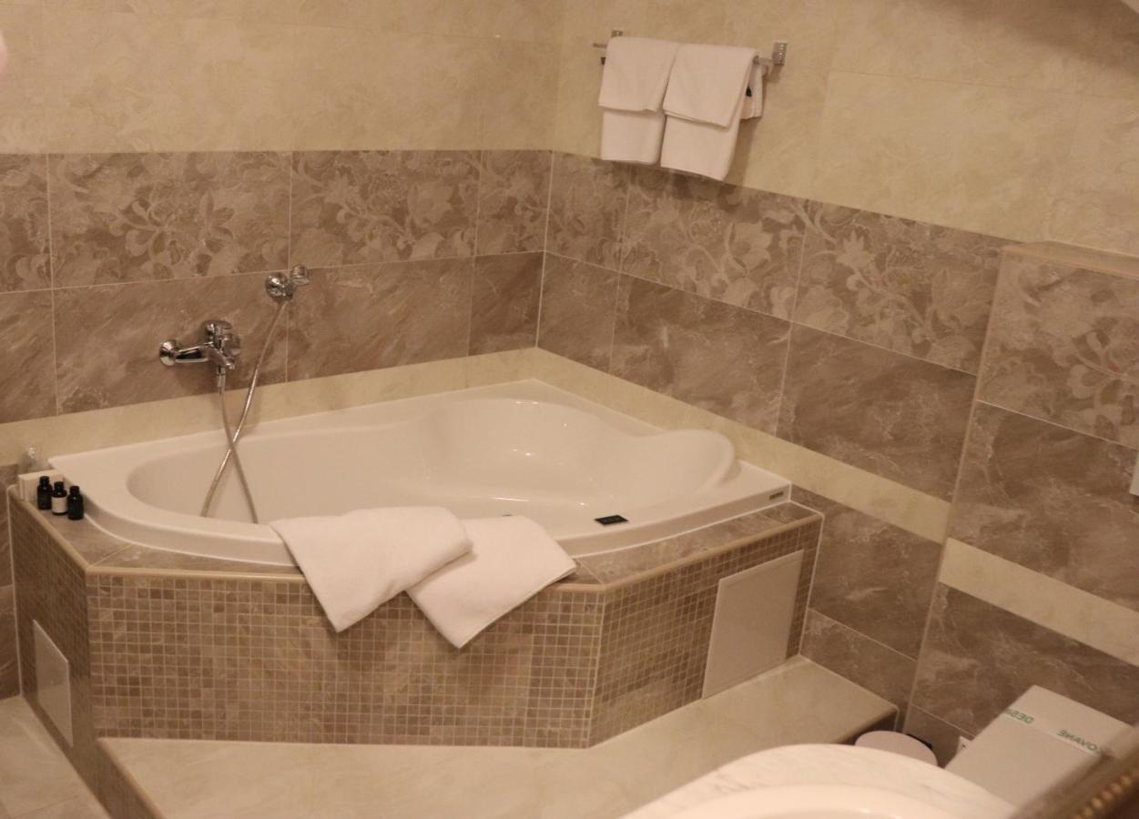 Hotel Viliam Frano Nitra Ngoại thất bức ảnh