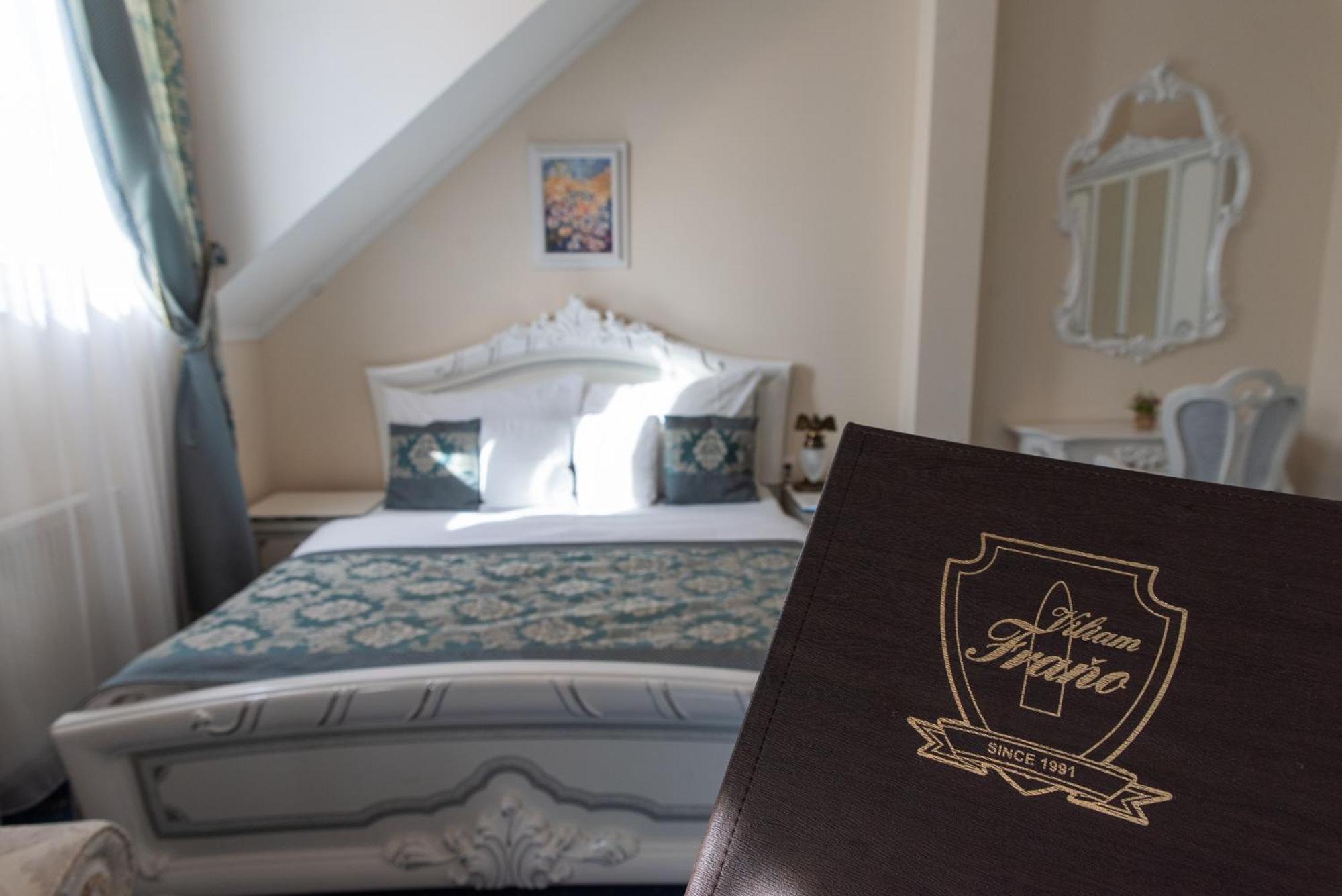 Hotel Viliam Frano Nitra Ngoại thất bức ảnh