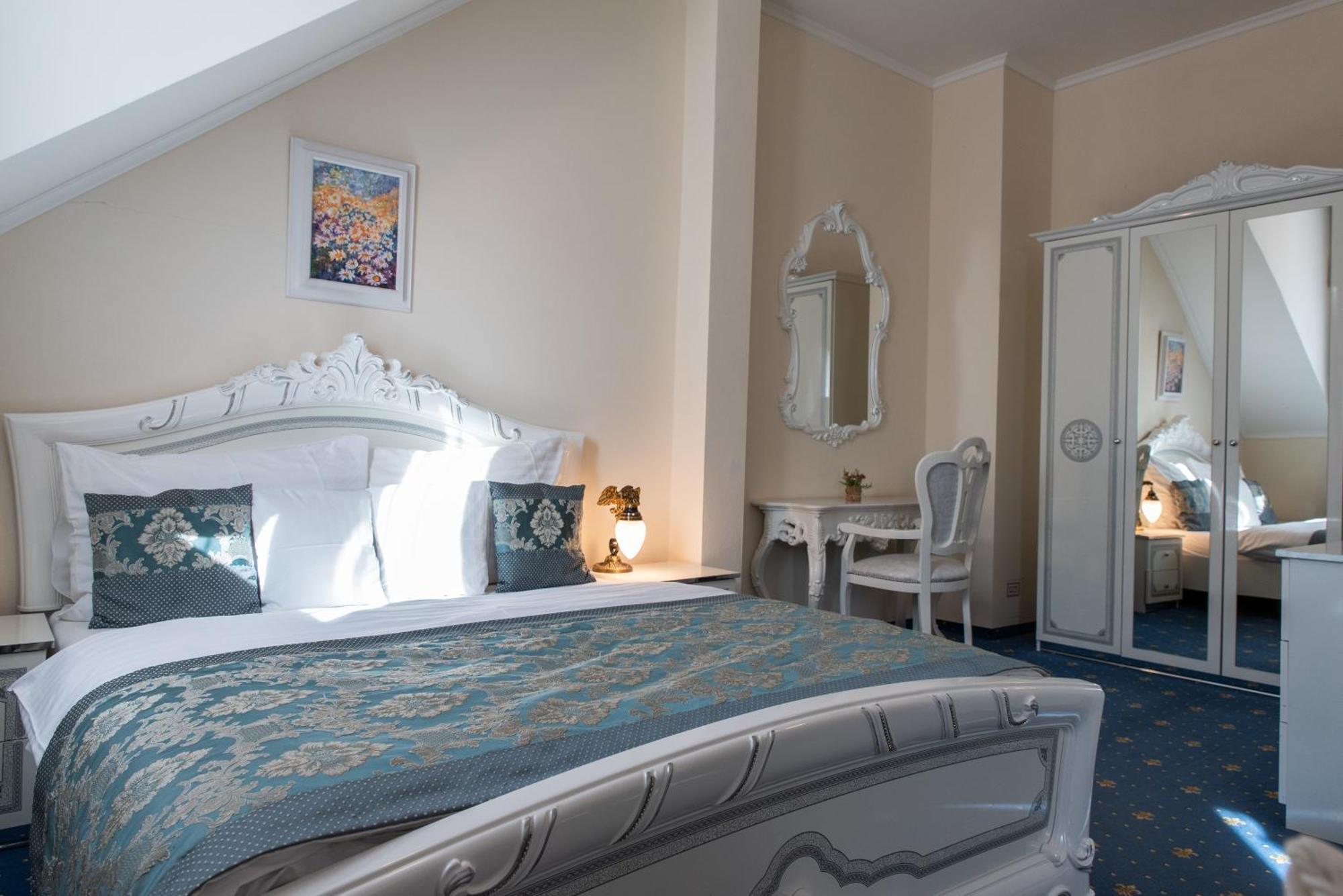 Hotel Viliam Frano Nitra Ngoại thất bức ảnh