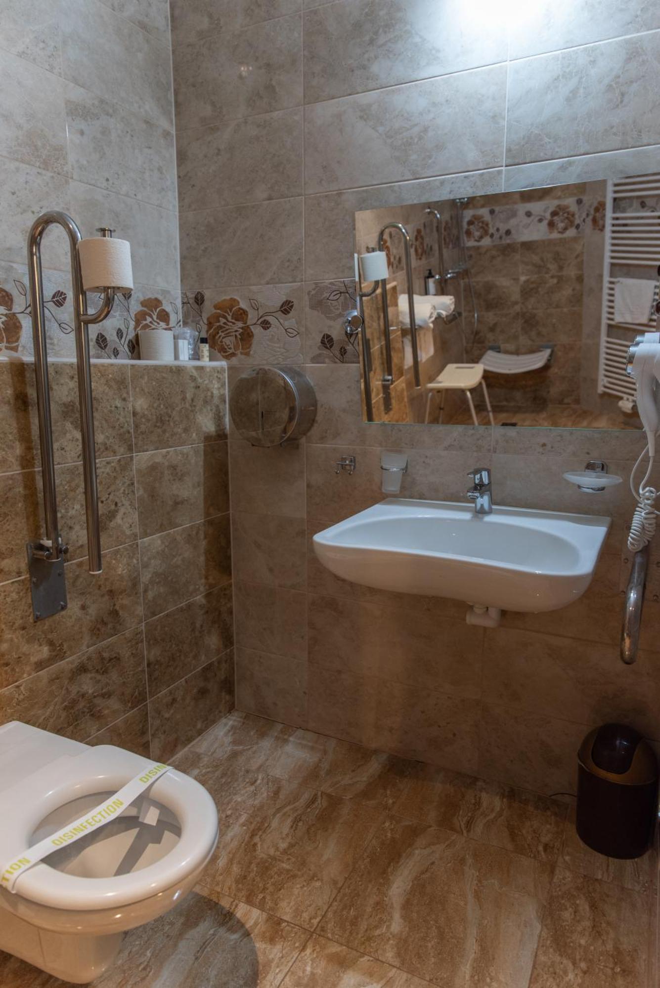 Hotel Viliam Frano Nitra Ngoại thất bức ảnh