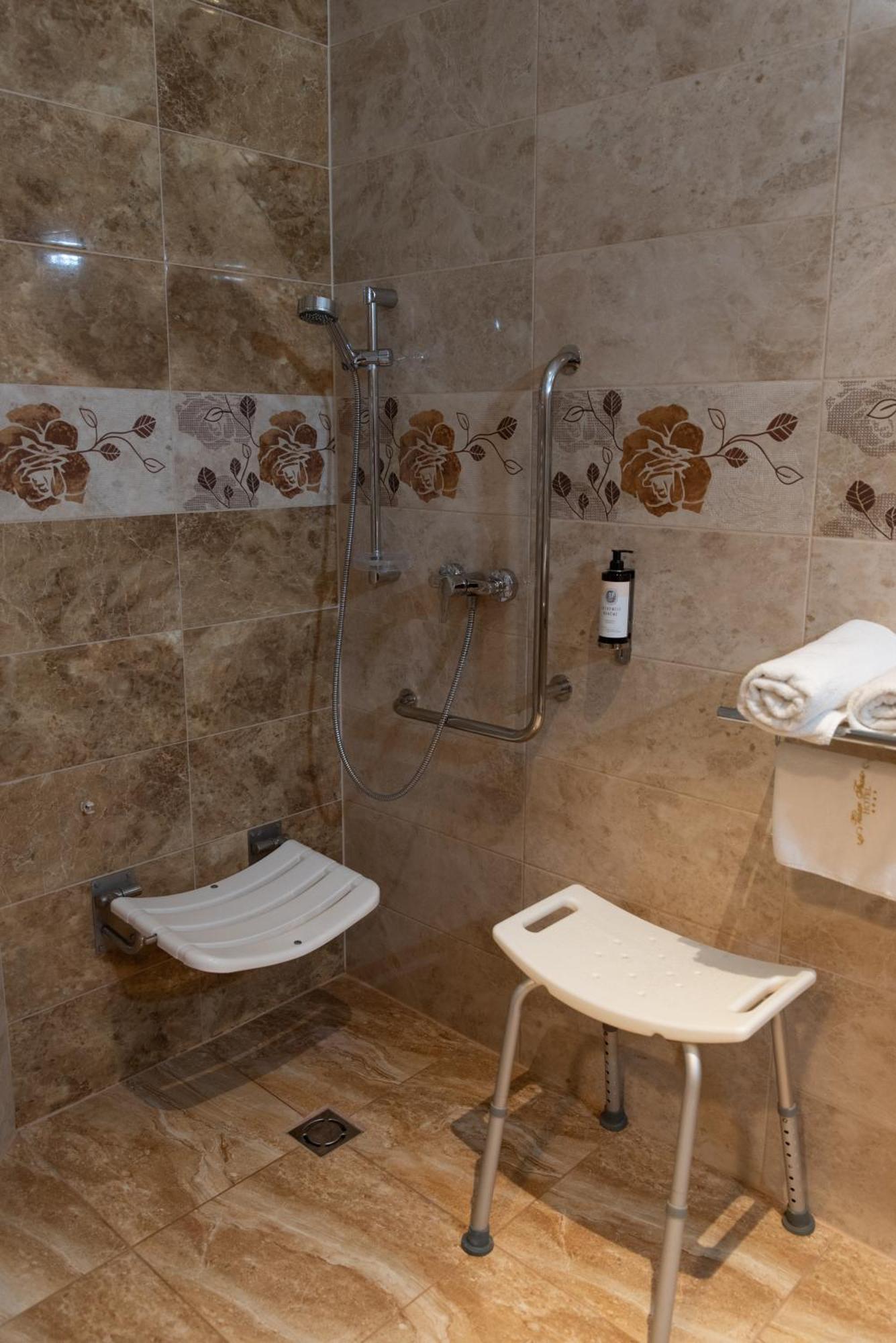 Hotel Viliam Frano Nitra Ngoại thất bức ảnh