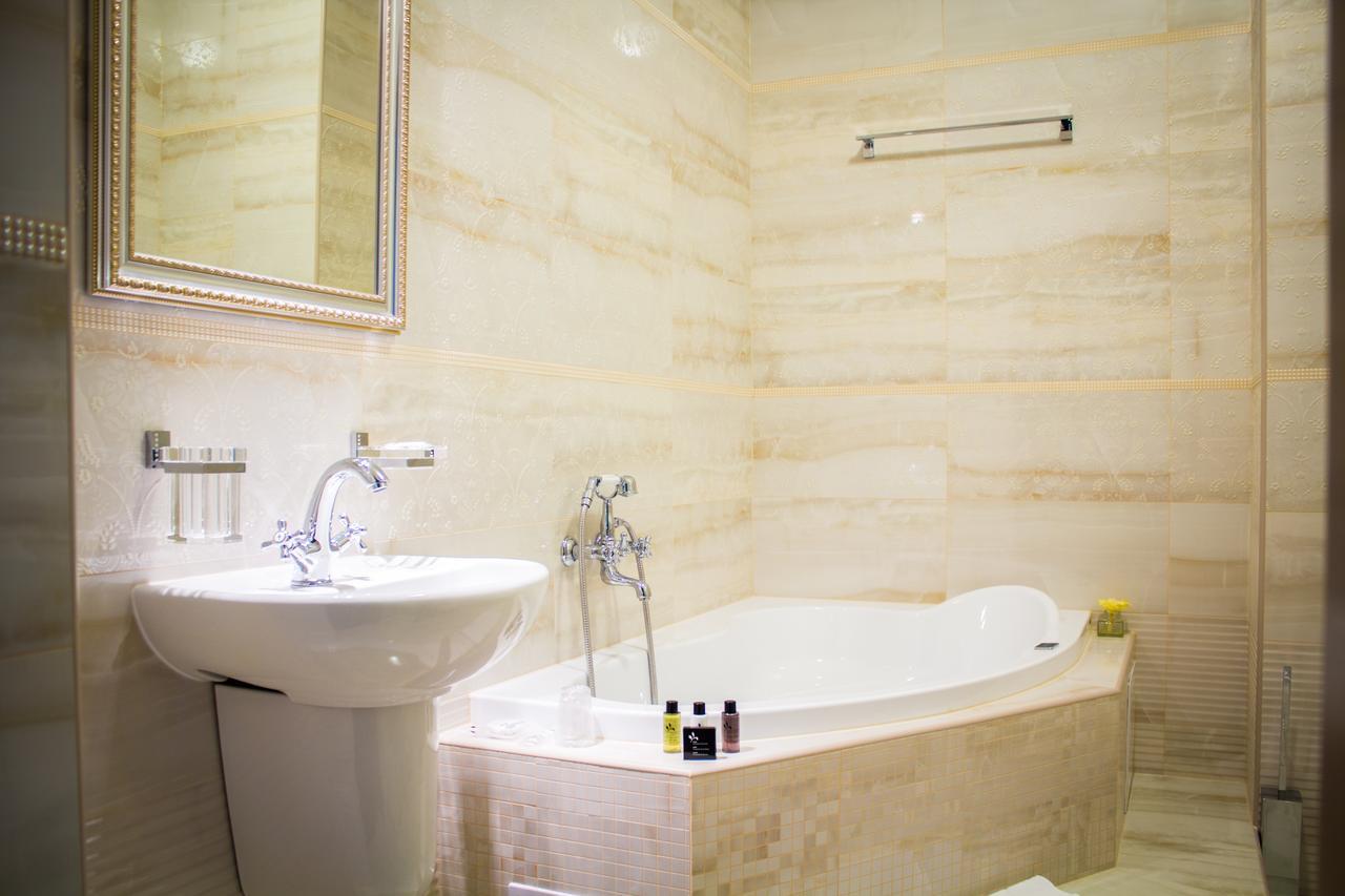 Hotel Viliam Frano Nitra Ngoại thất bức ảnh
